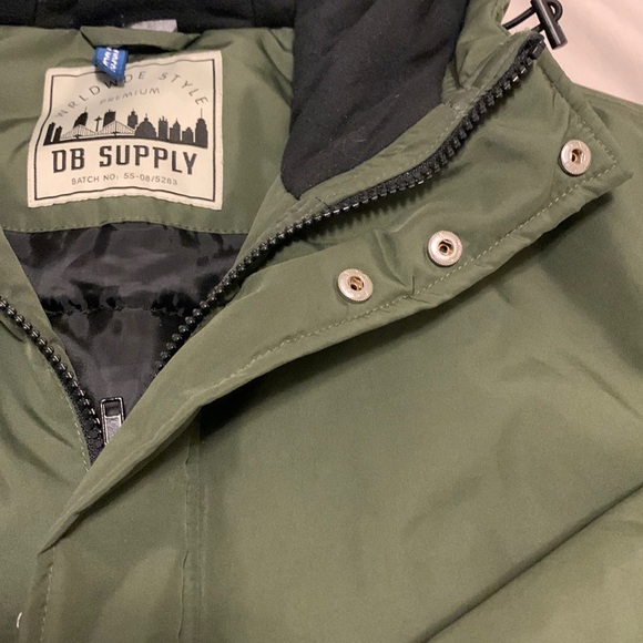 Slightly used spring/autumn jacket - hoodie olive jacket - Picture 1 of 2